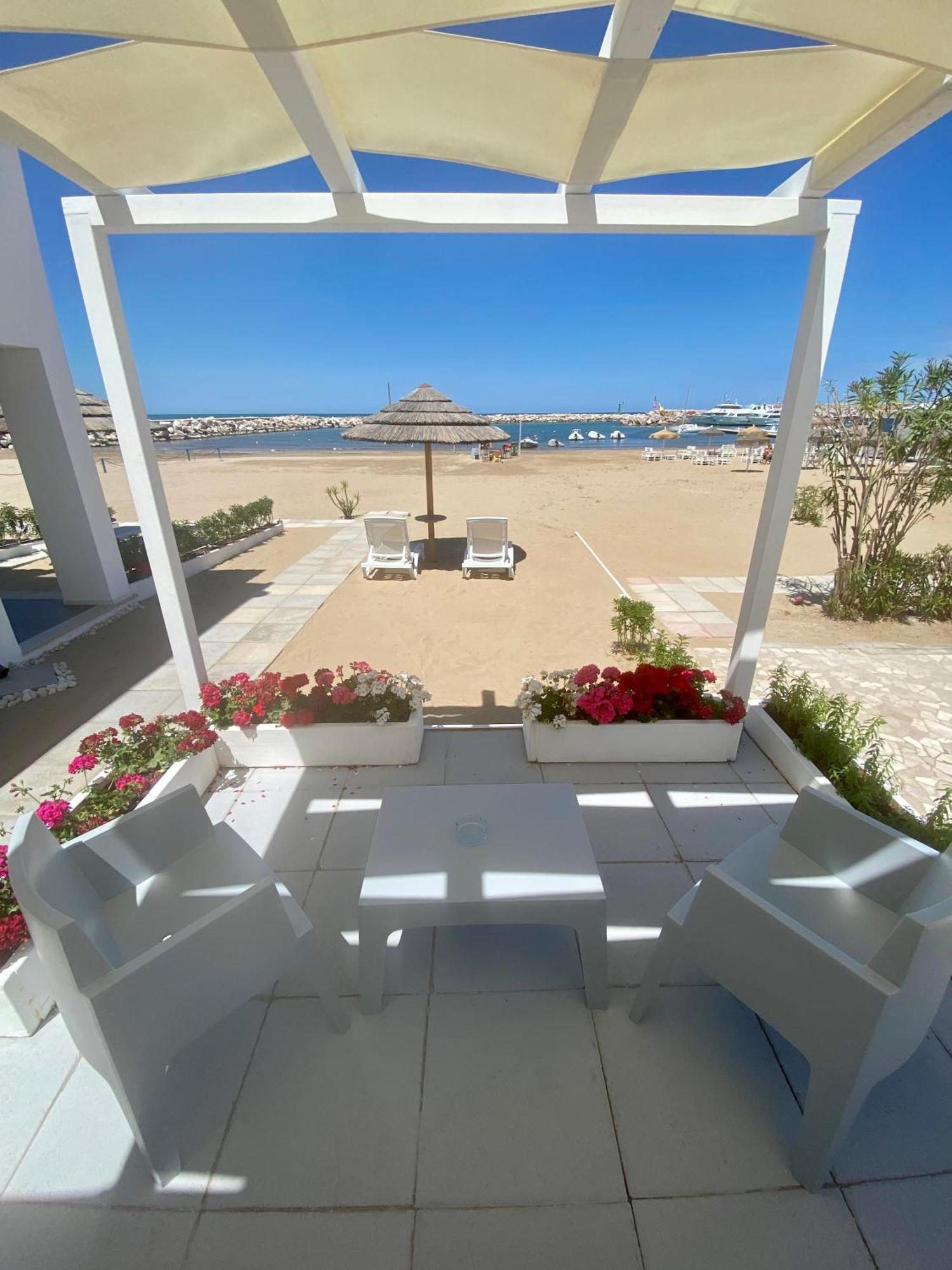 Marina Bay Beach Hotel Peschici Exterior photo